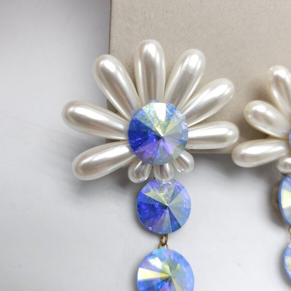 Vintage Faux Pearl Blue Iridescent Crystal Clip-On Dangle Earrings - Picture 2 of 5